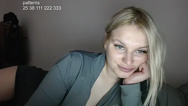 hey shinyy online show from June 29, 9:03 pm