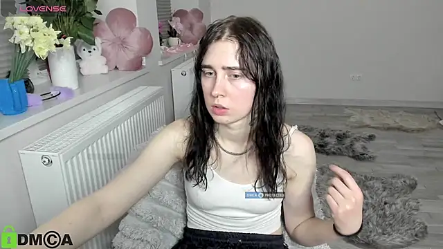 KrissLimada online show from April 6, 8:43 pm