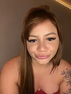 Isisbennett online show from April 16, 9:39 pm