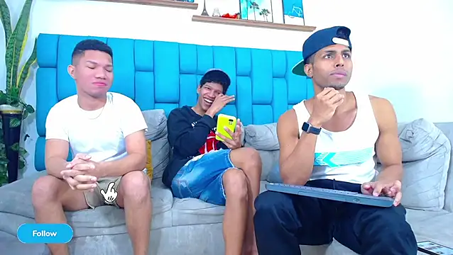 Interracial Snow Bunny online show from March 27, 8:09 pm