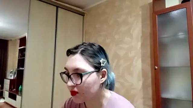 EvonTabb online show from February 19, 2:27 pm