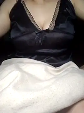 Merrylinh online show from March 22, 3:18 pm