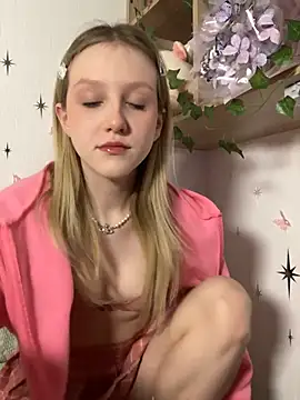 KissChristie online show from January 13, 9:52 pm