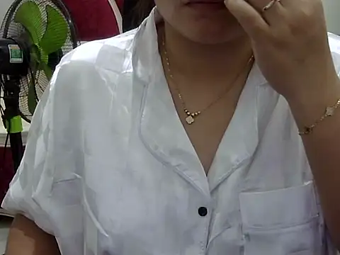 Sarah no land online show from March 18, 4:34 pm