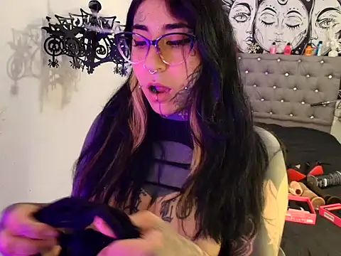 Dacota Dmone01 online show from February 3, 11:18 pm