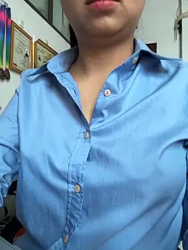 Bong lovelyy online show from March 4, 6:42 am