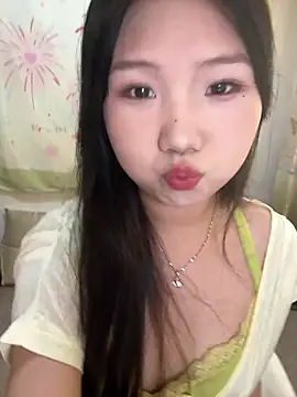 xiaoguai99 online show from August 2, 7:22 am