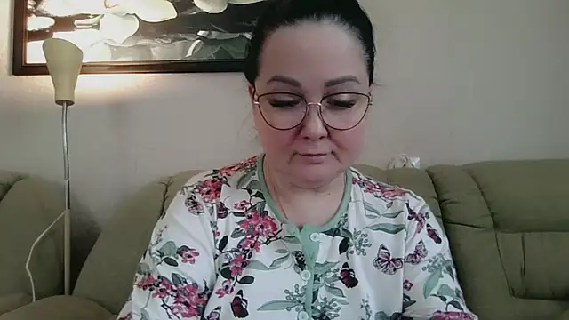 infinity loveliness online show from April 12, 9:34 am