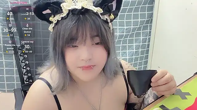 anan 102104 online show from April 18, 3:14 pm