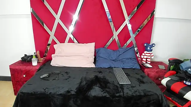 aishaxht online show from March 11, 10:34 pm