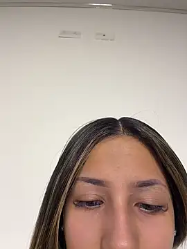 vicky bass  online show from March 6, 10:27 pm