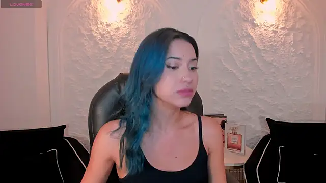 KayraLanne online show from February 7, 8:51 am