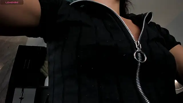 KayraLanne online show from April 13, 5:31 am