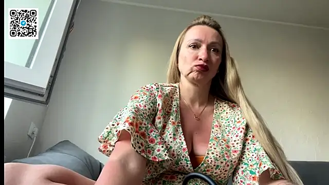 Lapussia  online show from June 23, 4:49 pm