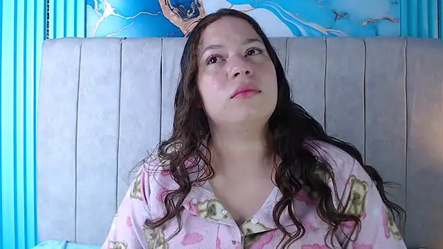 musaleva303av online show from April 3, 6:33 am