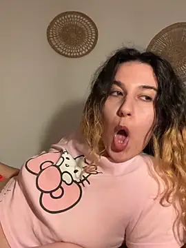 joanaguerreiru online show from February 21, 12:22 am