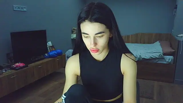 Vlada Elfie online show from April 13, 5:25 pm