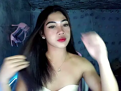 Margalona  online show from April 17, 5:26 pm