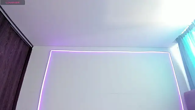 maazikeenx online show from April 18, 7:07 pm