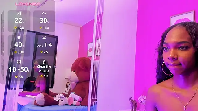 BrittanyWatson online show from February 12, 12:01 am