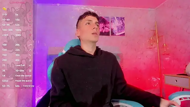 Kate and penny online show from March 31, 8:53 pm