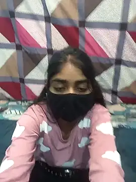 HotxMuskan online show from February 23, 8:58 am