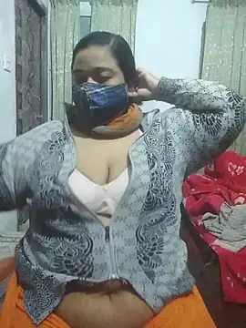 momo loves online show from February 3, 6:12 pm