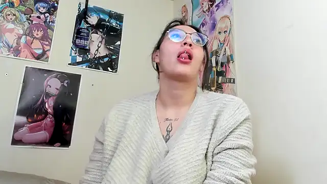 Snapshot of abril_onnel chatting on September 8, 7:13 pm abril onnel online show from September 8, 7:13 pm
