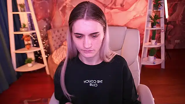 DiamondNina online show from March 17, 7:34 am