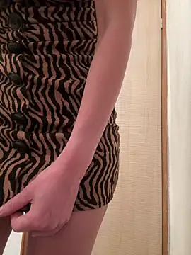 ElenaWhitmore online show from July 9, 9:39 pm