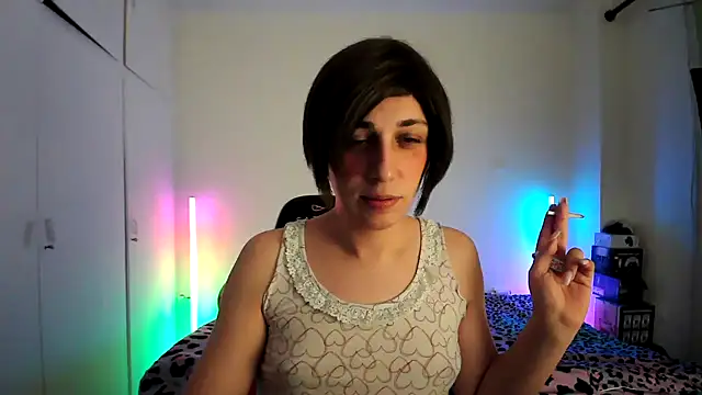 HoneyValentine online show from April 10, 4:13 pm