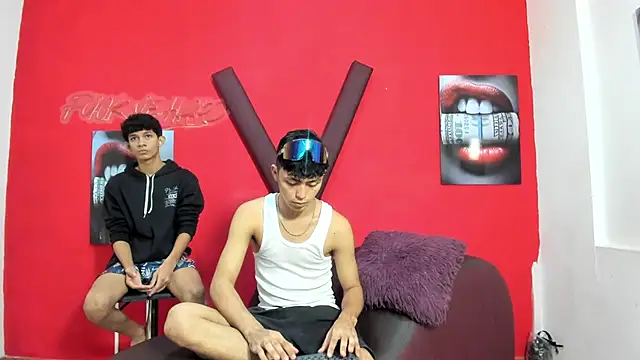 AVENGER BOYS2026 online show from May 7, 7:28 pm