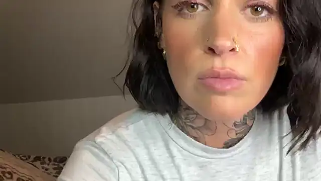 venustattoue online show from April 3, 5:55 pm