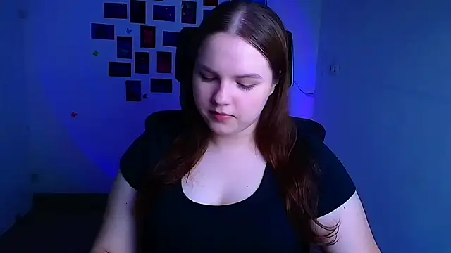 Kitty Mia Kitty online show from March 1, 6:13 am