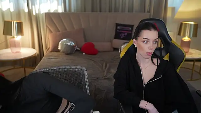 Mila Rose054 online show from March 24, 11:48 am