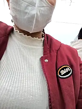 -Lynn- online show from February 4, 7:55 am