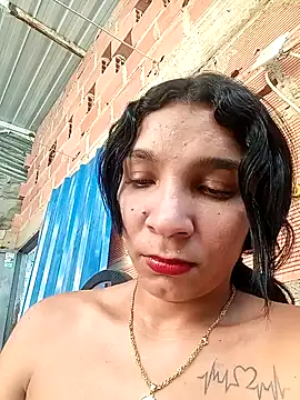 chikivivi- online show from February 17, 7:35 pm