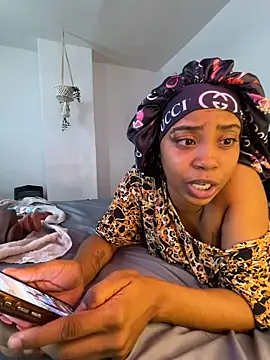 oshun6360 online show from April 15, 8:53 pm