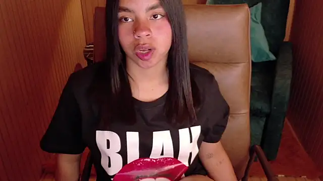 SofiaMante  online show from February 25, 10:08 pm