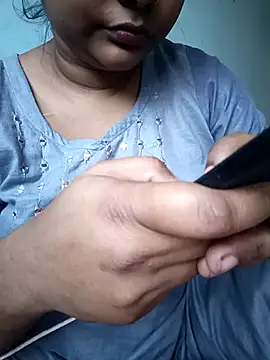 Desi Nil pori online show from February 3, 6:40 am