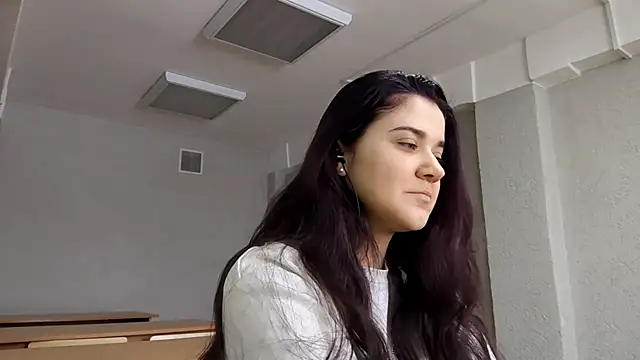 DominicaMullins online show from January 13, 8:51 am