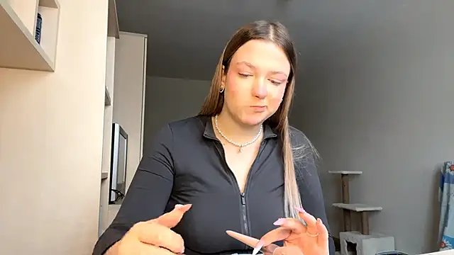 JammieMickiewicz online show from February 15, 8:35 am