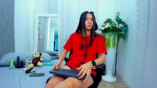 ViictoriiaSaenz online show from February 14, 4:14 am