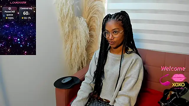 Pamela James  online show from February 24, 2:27 pm