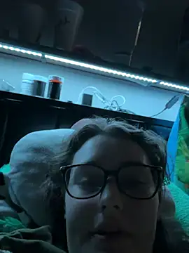 julia4thewin online show from March 30, 11:48 pm