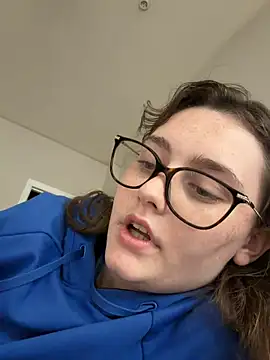 julia4thewin online show from March 25, 10:12 pm