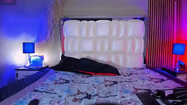 Roger And Ramona online show from March 27, 12:39 pm