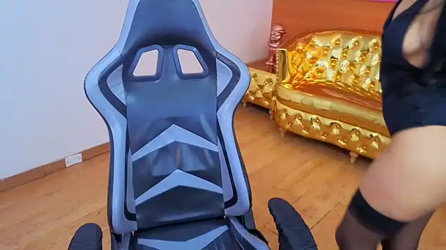 zedin02 a online show from April 8, 8:00 pm