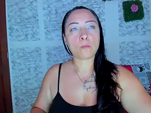 XXXStephanie XXX online show from April 10, 11:44 pm