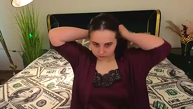 MikaFoxy online show from April 16, 5:52 am